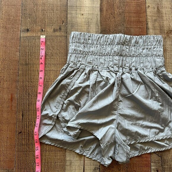 Free People Movement Womens High-Waist Crinkle Gray Shorts Size Large - Picture 5 of 10